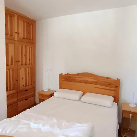 2 Chambres, 4 Pers, Terrasse, Animaux Acceptes, Proche Pistes Et Commerces - - Fr-1-445-80 アパート モンジェネヴル